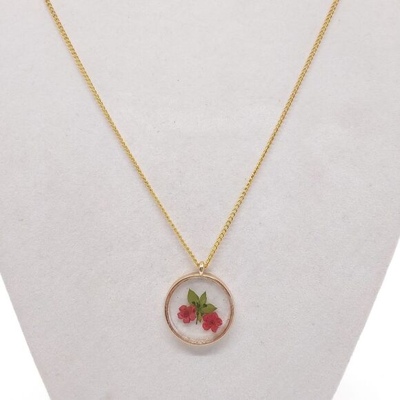 Hand Crafted Jewelry - Necklace Gold Tone w/ Dried Red Flower
